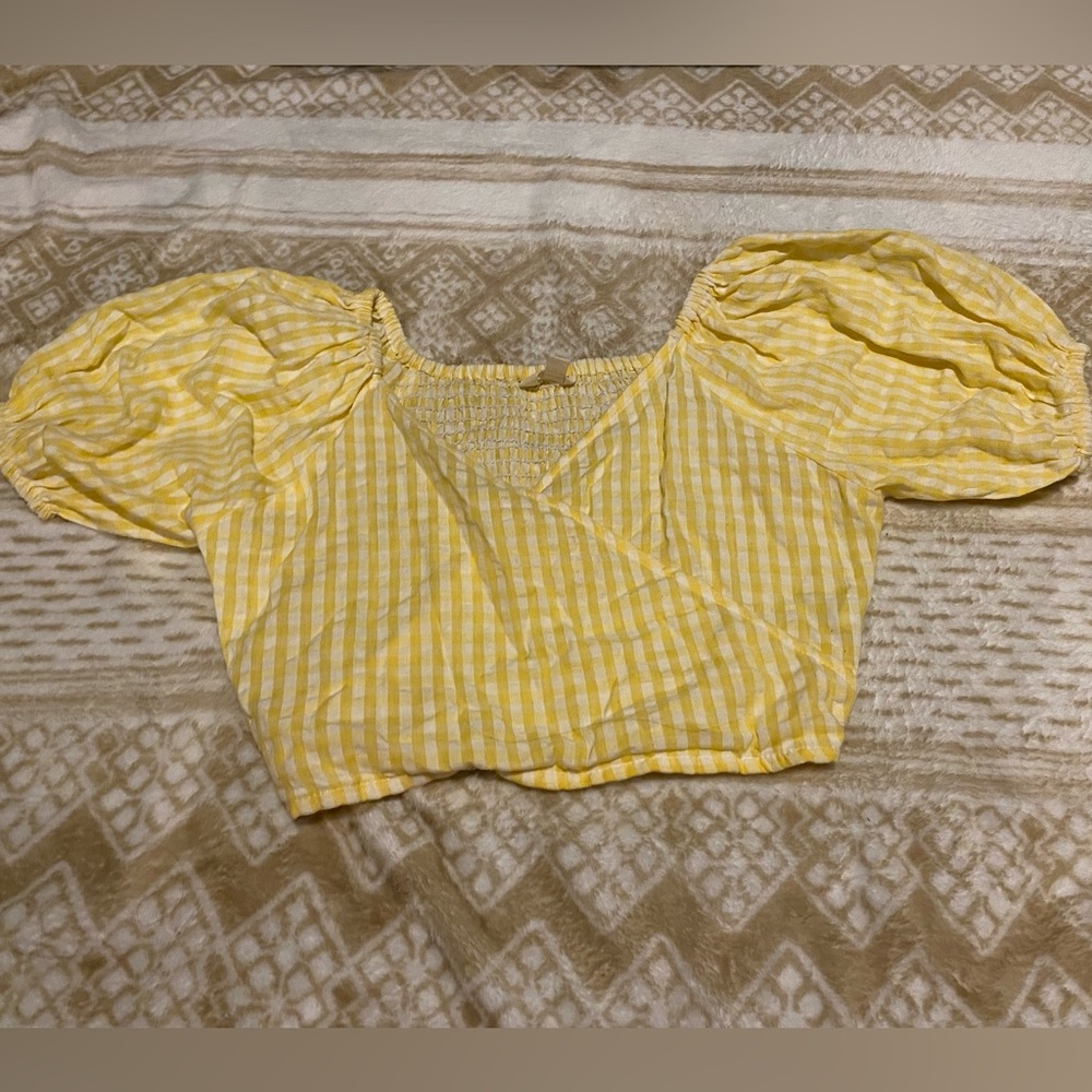 Small Cropped shirt